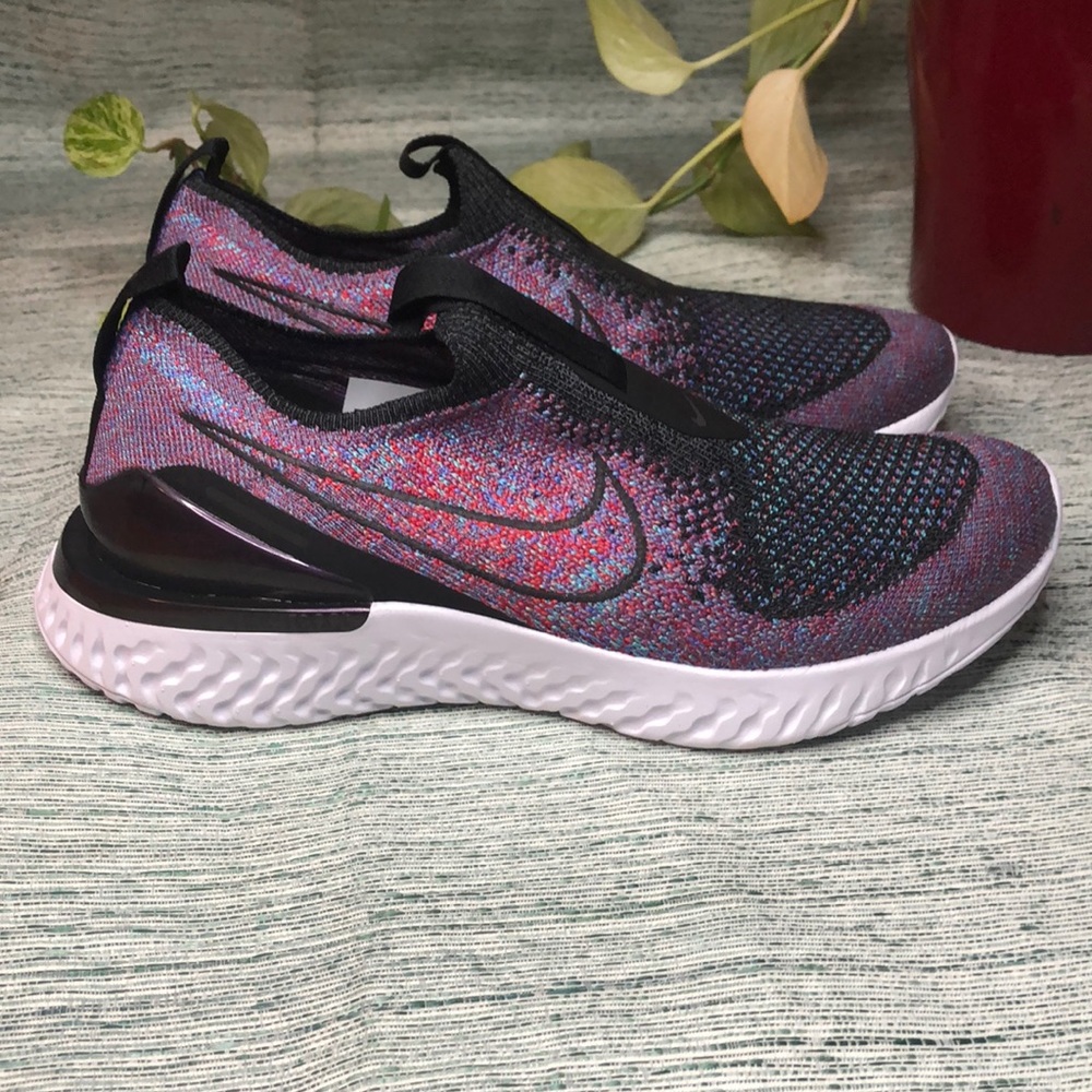 COPY - Nike Epic phantom react Flyknit GS  Size 5Y